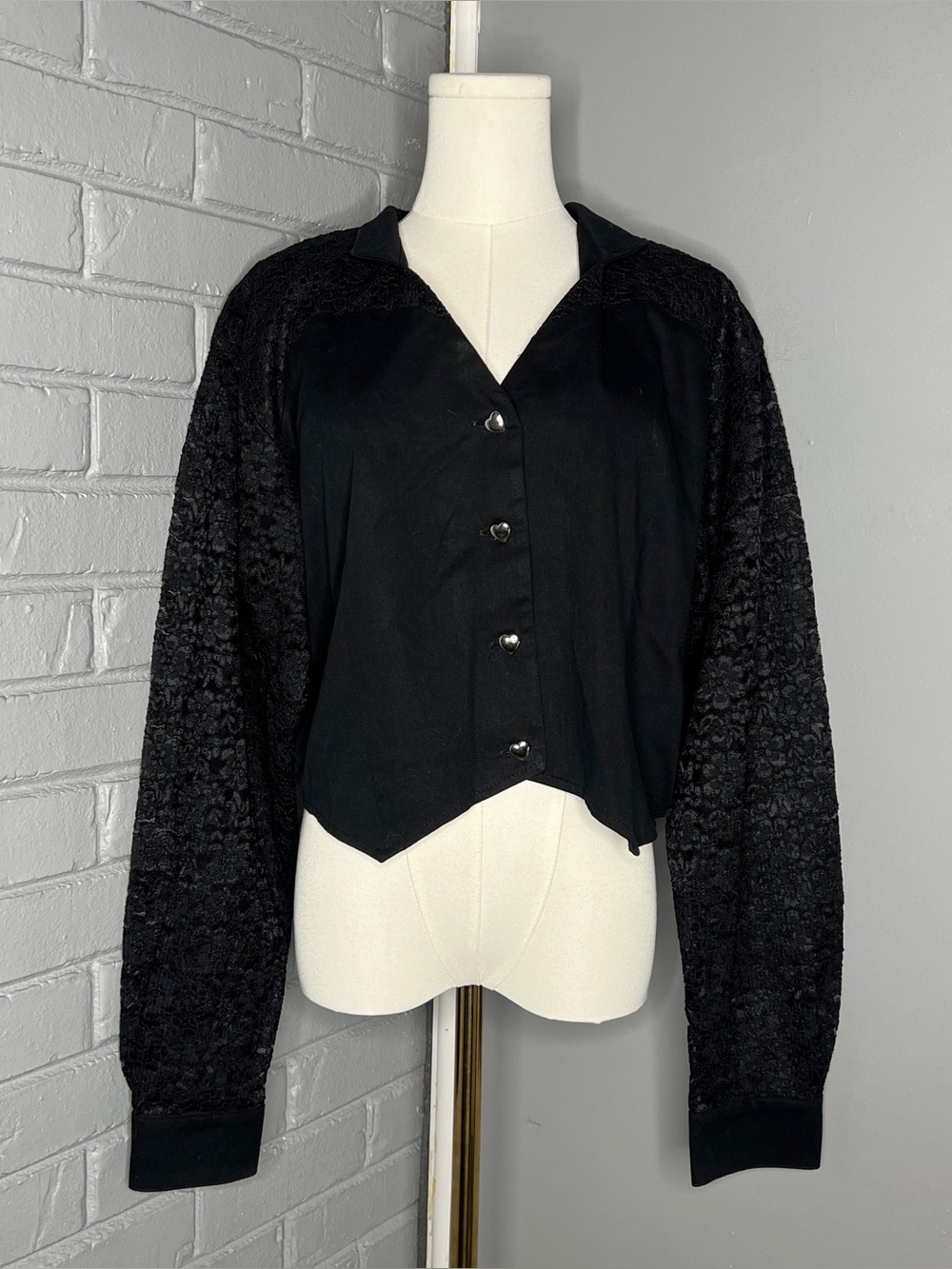 Vintage Banjo Western Black Heart Button-Up Cropped Blouse with Textured Sleeves